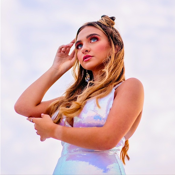 Meet your Posher, Molly🥀 - Picture 1 of 1